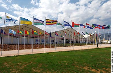 tuoi-co-canh-quan-nho-giot-tai-athens_3